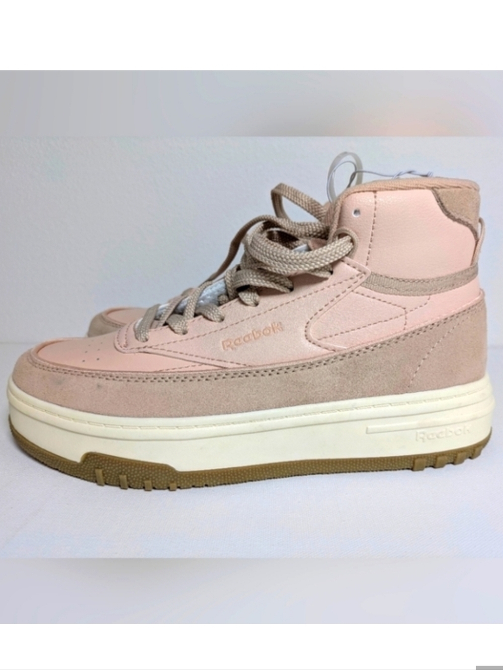New Reebok New Women Club Geo Soft Pink Ecru/White/Gum Platform Sneakers Sz 9
